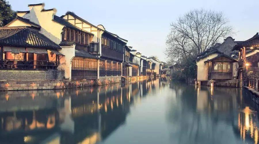 兄妹两人婚礼相隔9天,父亲从开心高歌到哭成泪人,女儿:哭了好几天