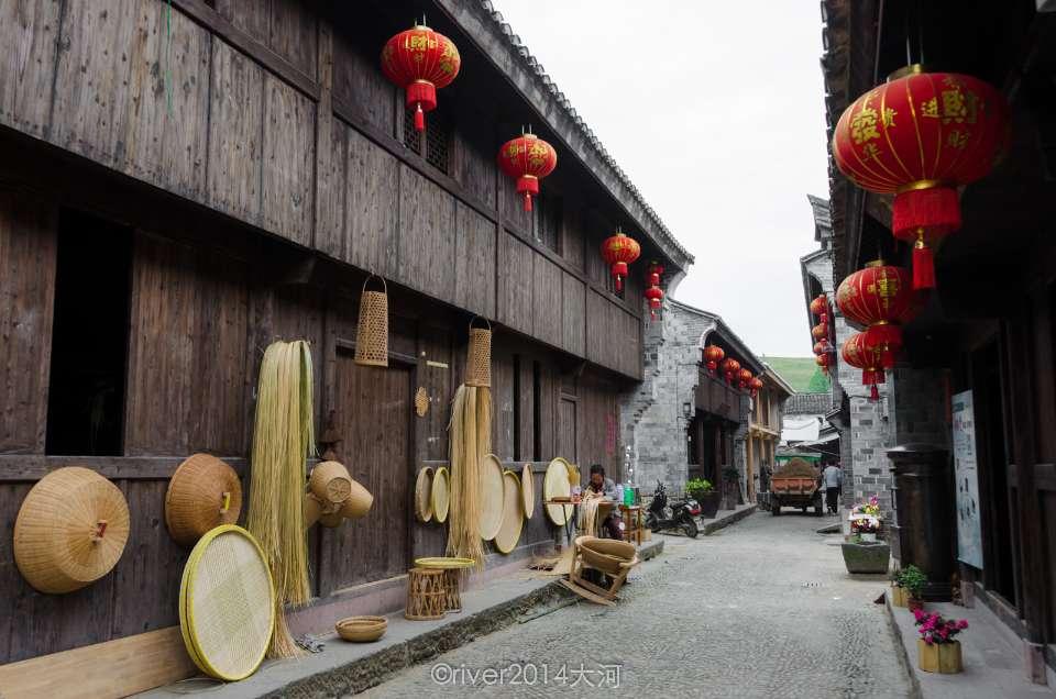 悬崖小屋逃生
